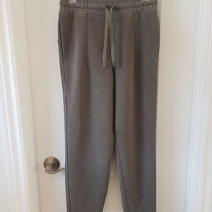 Lululemon High Rise Jogger Size 4